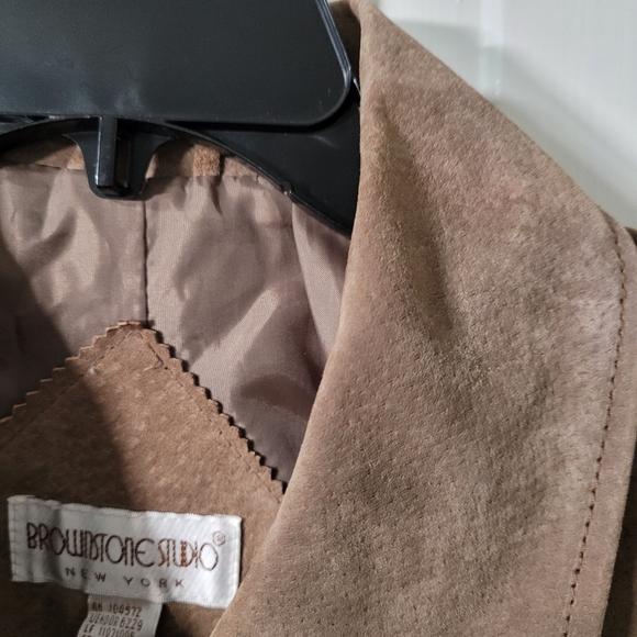 Suede Leather Jacket 🧥 - Picture 6 of 12